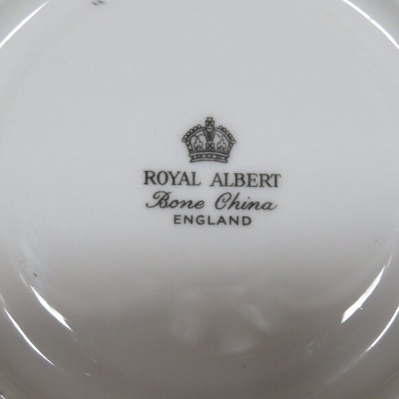 Royal ALBERT Deep Pink & Gold TEACUP & Saucer Vintage (K646) - Picture 7 of 8